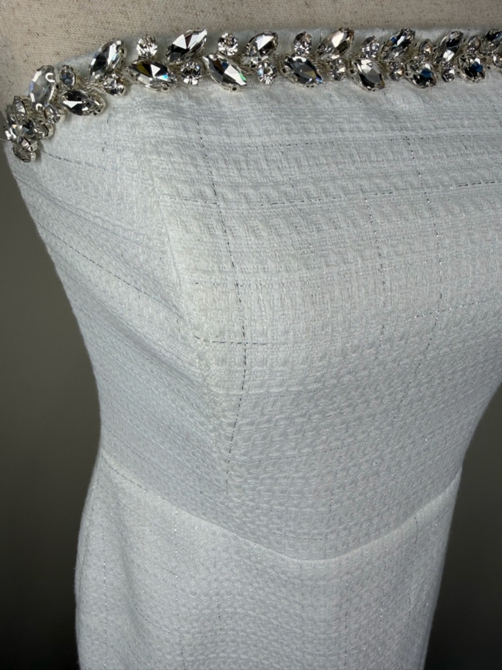 WHBM White Strapless Tweed Sheath Dress Crystal Trim Size 2 Midi Bridal